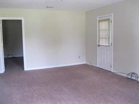 2nd image of 511 Kennedy St