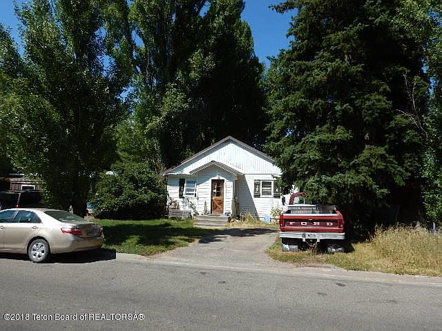 1st image of 255 E Pearl Ave