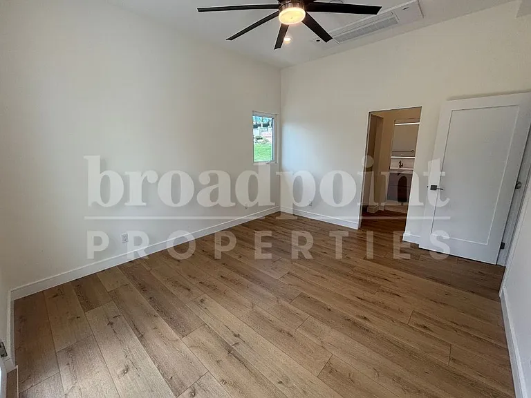 2908-10 Calle De Malibu — Photo 11