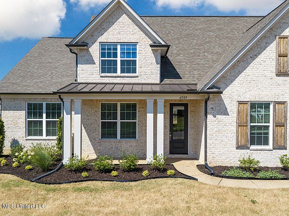 4th image of 6509 S Briar Ln