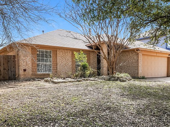 3rd image of 8221 Cloverglen Ln
