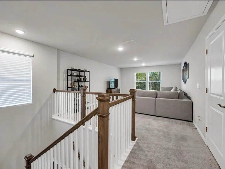 183 Schneider Ln — Photo 16