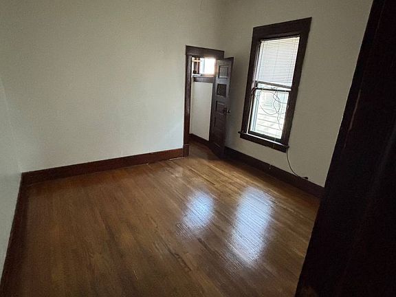 3rd image of 130 Rhey St