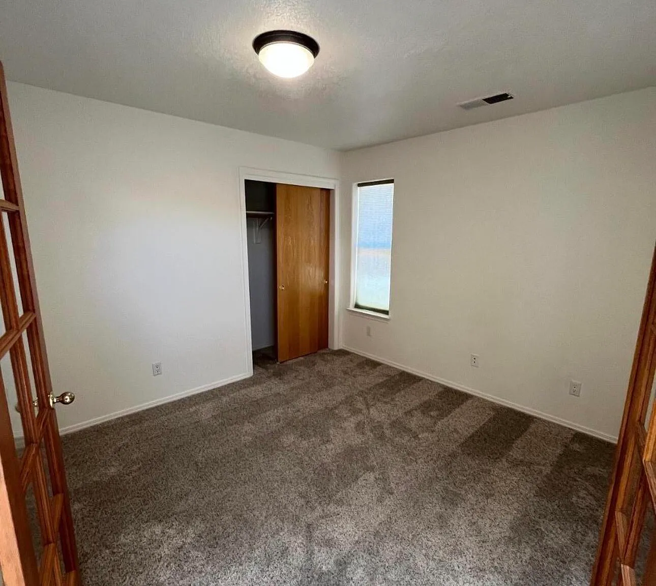 3 bed, 2.0 bath, 1966 sqft, $2,450 — Photo 3