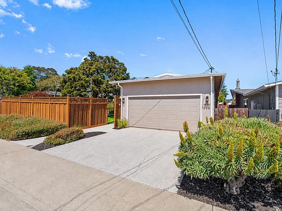 2nd image of 1055 View Way
