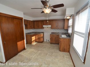 657 Ridgeway Dr, Hartland, WI 53029