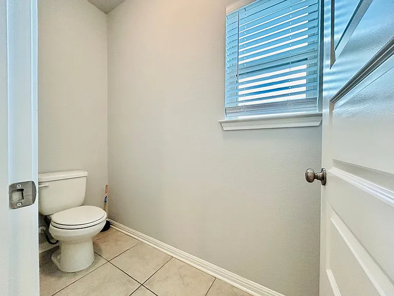 1156 Capra Ln — Photo 18