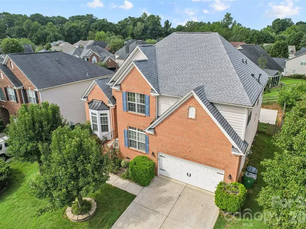 11413 Mangla Dr, Charlotte, NC 28214