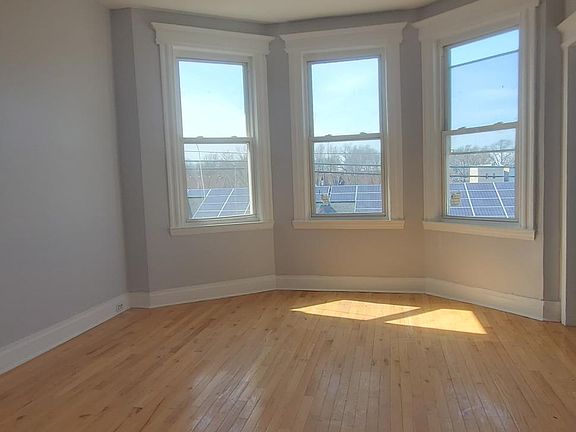 5th image of 534 S 11th St Floor 1