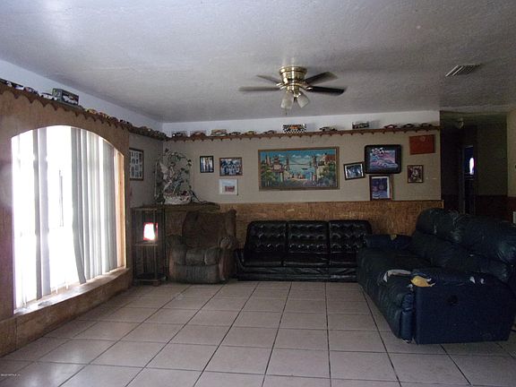 3rd image of 141 Lettie Ln