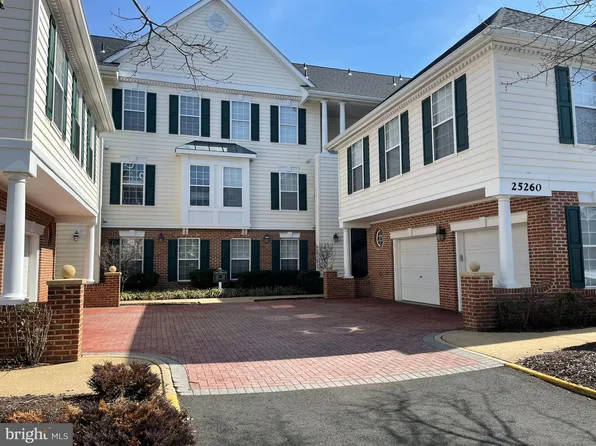 25260 Lake Shore Sq Unit 304, South Riding, VA 20152
