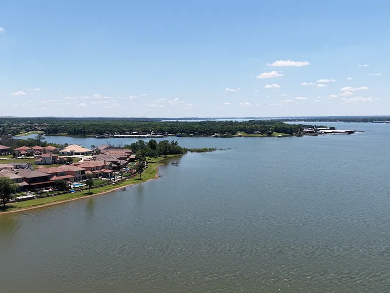 10036 Lakeside Dr — Photo 6