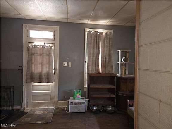5th image of 913 Garfield Ave