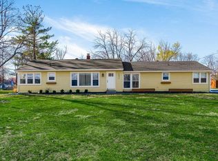 2633 E Langsford Rd, Lees summit, MO 64063