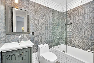 Rented by Rennit Inc.