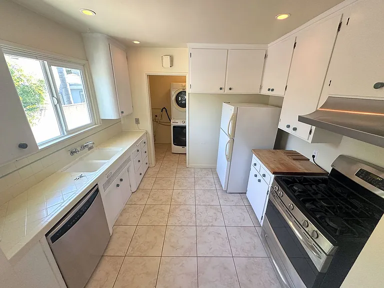 3977 Coolidge Ave — Photo 13