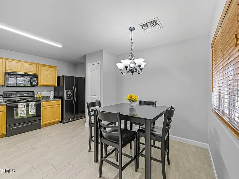 45023 W Miramar Rd — Photo 17