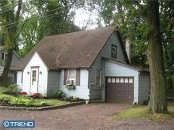 618 Meetinghouse Rd, Harleysville, PA 19438