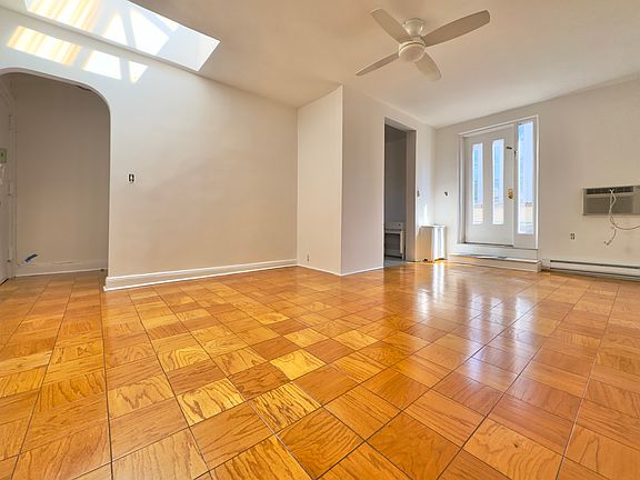 3rd image of 680 W End Ave