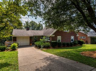 609 Indian Ridge Rd, Windy Hills, KY 40207