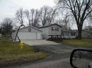 1606 Arvidson Dr, Machesney Park, IL 61115