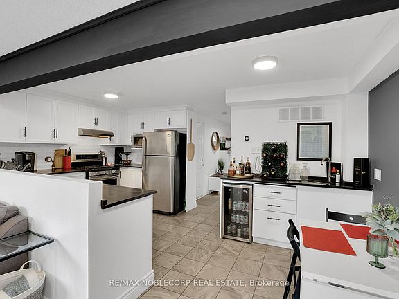 4th image of 45 Hewitt Ln