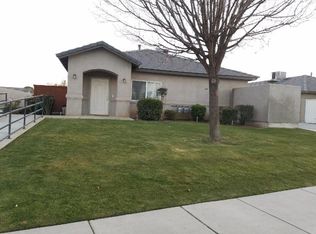 703 W Day Ave #A, Bakersfield, CA 93308