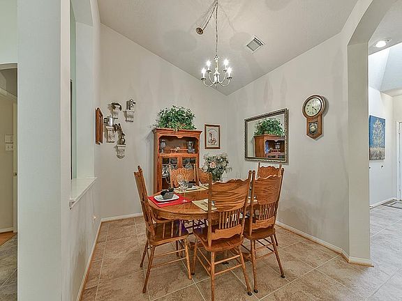 5th image of 3902 Cyril Dr