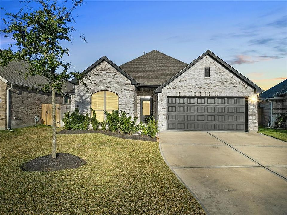 1st image of 2613 Pines Trace Lane