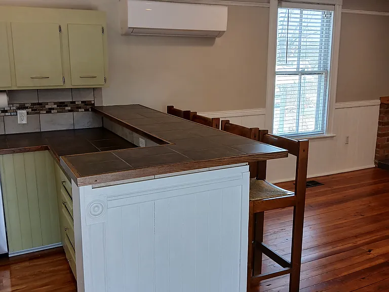 1303 Kimball Ave — Photo 17