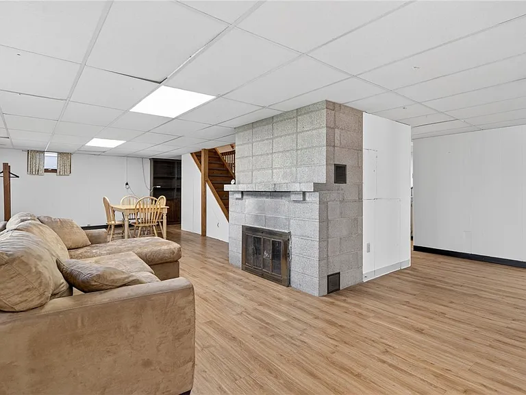 11 Forest Ln — Photo 20