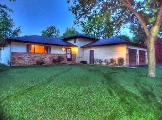 2250 E Stellon St, Diamond, IL 60416