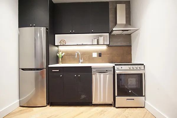 Rented by Lofts and Flats LLC | media 16