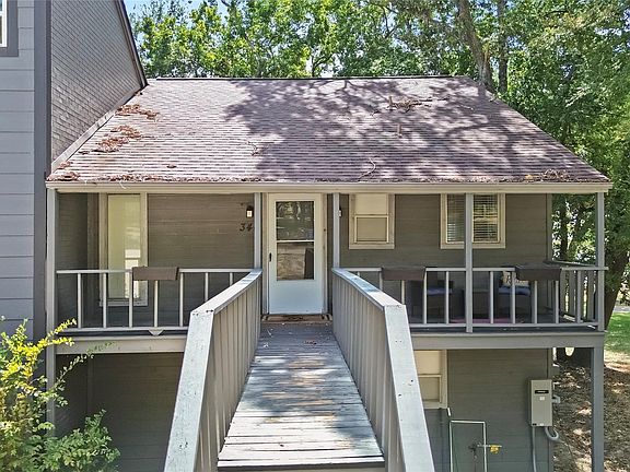 2nd image of 344 Peach Island Rd