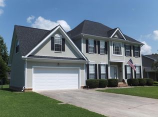 5413 Misty Valley Dr, Ooltewah, TN 37363