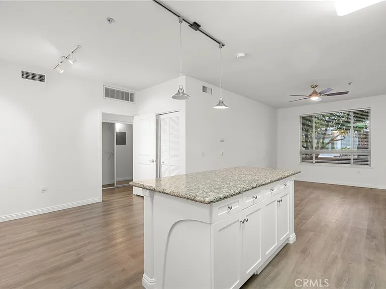 100 S Alameda #159 — Photo 32