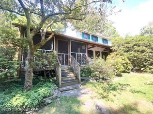 1153 Milford Rd, Dingmans Ferry, PA 18328