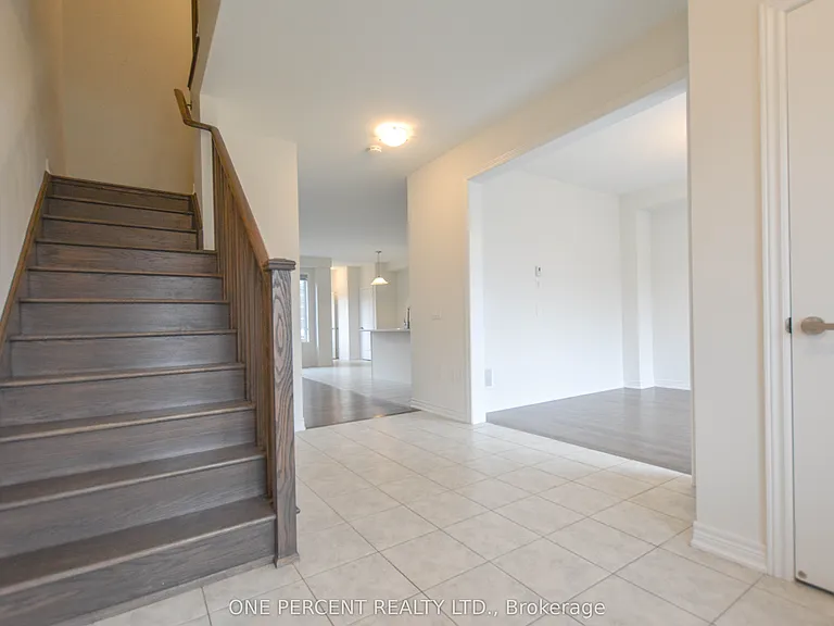 19838 Leslie St — Photo 3