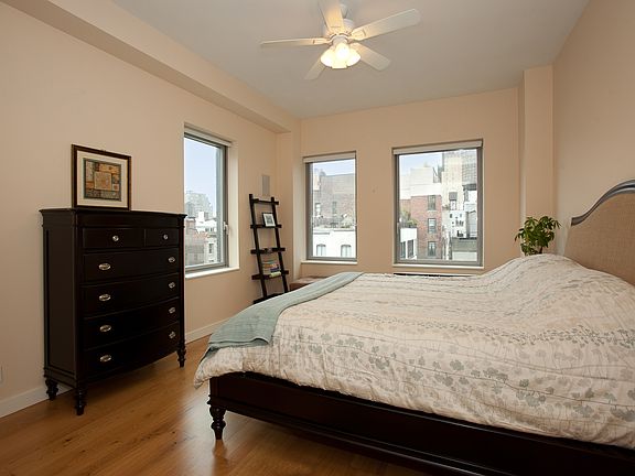 4th image of 100 W 18th St APT 7E