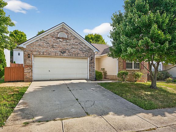 3rd image of 2725 Trailwood Ln