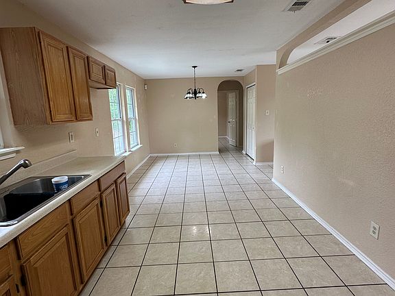 3rd image of 135 Fair Valley #1