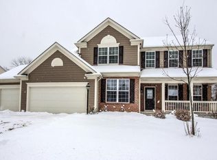 3205 Vinson Dr, Lewis Center, OH 43035