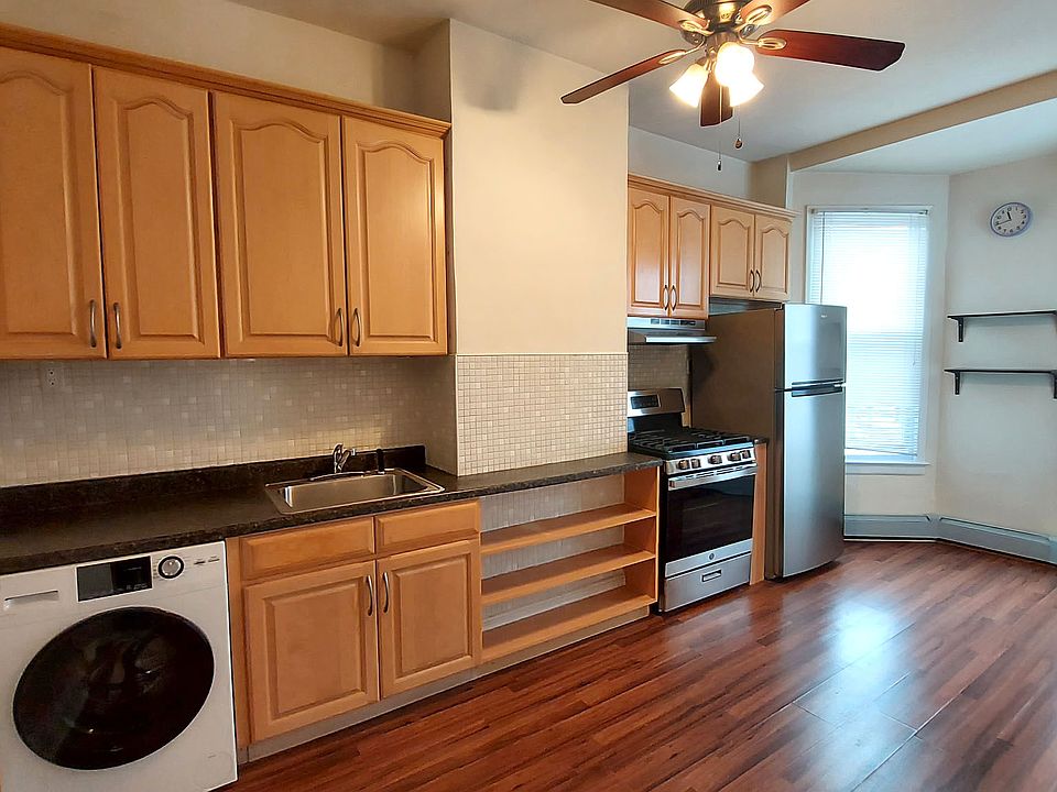 Kitchen, all new appliances + Laundry
