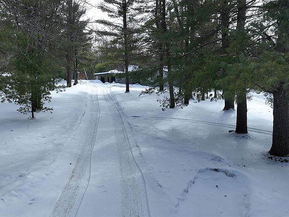 2nd image of 838 E Pere Cheney Rd