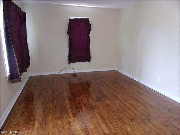 3rd image of 1486 Hammel St