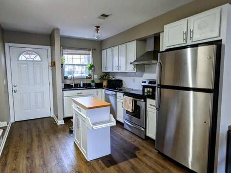 829 McClain Rd — Photo 3