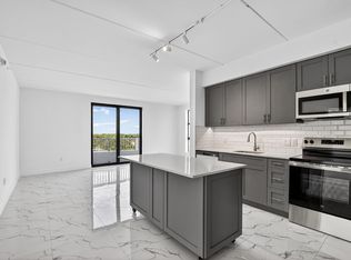 100 W Hidden Valley Blvd APT 102, Boca Raton, FL 33487