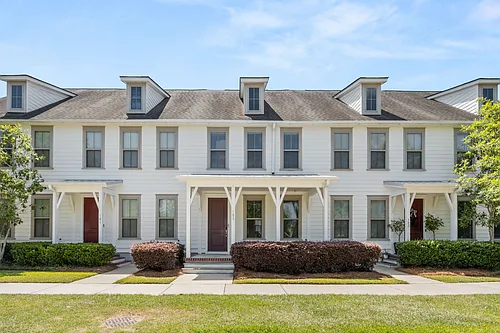 185 Great Lawn Dr Photo 1