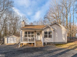 122 Oak Pl, Blakeslee, PA
