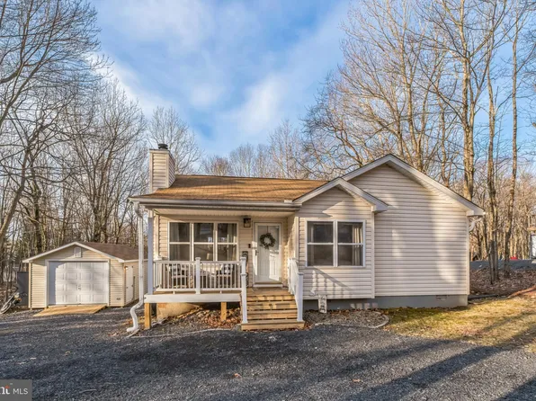 122 Oak Pl, Blakeslee, PA 18610